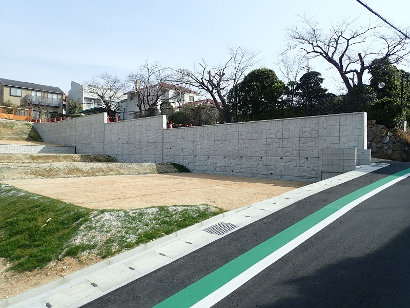 兵庫県西宮市満池谷町宅地造成工事